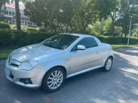 Gebraucht Opel Tigra 90 PS (66 kW) 2009 Silber Cabrio