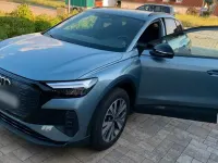 Second-hand Audi Q4 e-tron 125 kW (170 CP) 2022 Albastru SUV