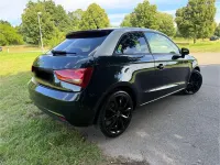 Gebraucht Audi A1 S-Line 105 PS (77 kW) 2010 Schwarz Kleinwagen