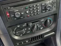 Gebraucht Peugeot 1007 88 PS (64 kW) 2006 Schwarz Van / Kleinbus