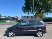 Gebraucht Opel Zafira Elegance 147 PS (108 kW) 2002 Schwarz Van / Kleinbus