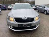 gebraucht Skoda Octavia Combi Elegance PDC/Sitzheizung/Bluetooth