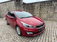 Gebraucht Kia Ceed Platinum Edition 135 PS (99 kW) 2013 Rot Kleinwagen