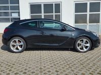 Gebraucht Opel Astra GTC Innovation 140 PS (102 kW) 2012 Schwarz Limousine