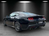 Gebraucht Ford Mustang GT Fastback 446 PS (328 kW) 2024 Iridiumschwarz metallic Coupé