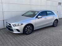 Gebraucht Mercedes A200 Business 163 PS (119 kW) 2023 Silber metallic Limousine