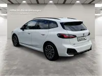 Gebraucht BMW 223 Active Tourer M Sport 204 PS (150 kW) 2026 Weiß Van / Kleinbus
