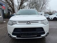 Gebraucht Mitsubishi Outlander Diamant Edition 150 PS (110 kW) 2015 Weiß SUV