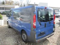 Gebraucht Opel Vivaro 114 PS (83 kW) 2009 Blau Van / Kleinbus