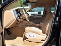 Gebraucht Porsche Cayenne 300 PS (220 kW) 2011 Schwarz SUV