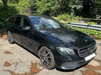 gebraucht Mercedes E220 d 4MATIC T 9G MASSAGE SITZKLIMA DISTRONIC