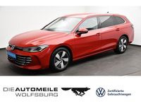Gebraucht VW Passat Elegance 150 PS (110 kW) 2025 Chilirot metallic Kombi
