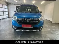 Gebraucht Dacia Dokker Celebration 116 PS (85 kW) 2017 Blau Van / Kleinbus