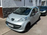 Gebraucht Peugeot 107 68 PS (50 kW) 2007 Silber Kleinwagen