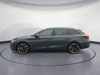 Second-hand Cupra Leon 150 CP (110 kW) 2025 Albastru Break