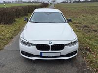 Gebraucht BMW 320 Efficient Dynamics 163 PS (119 kW) 2017 Weiß Limousine