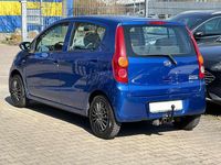 Gebraucht Daihatsu Cuore 69 PS (50 kW) 2008 Blaumet. Kleinwagen