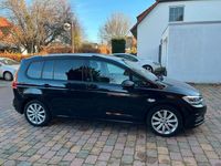 Gebraucht VW Touran Sound 150 PS (110 kW) 2017 Deep black perleffekt Van / Kleinbus
