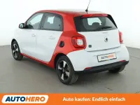 Gebraucht Smart ForFour Electric Drive Passion 60 kW (82 PS) 2020 Weiß Limousine