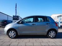Gebraucht Toyota Yaris Cool 69 PS (50 kW) 2007 Medium silver metallic Kleinwagen