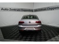 Gebraucht VW Passat Elegance 239 PS (175 kW) 2020 Pyritsilber metallic Limousine
