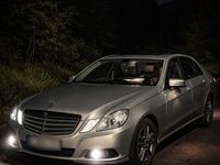 Gebraucht Mercedes E200 136 PS (100 kW) 2010 Silber Limousine
