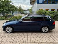 Gebraucht BMW 318 Exclusive 143 PS (105 kW) 2012 Kombi