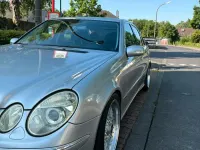 Gebraucht Mercedes E500 AMG 306 PS (225 kW) 2002 Silber Limousine