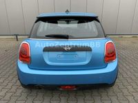 Gebraucht Mini ONE 75 PS (55 kW) 2018 Blau metallic Kleinwagen