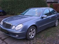Gebraucht Mercedes E240 177 PS (130 kW) 2003 Blau Limousine
