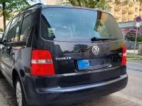 Używany VW Touran Basis 101 KM (74 kW) 2003 Czarny Minivan