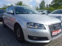 Gebraucht Audi A3 Attraction 125 PS (91 kW) 2009 Silber Kleinwagen