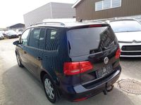Gebraucht VW Touran Life 140 PS (102 kW) 2015 Schwarz Van / Kleinbus