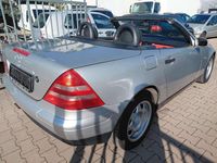 Gebraucht Mercedes SLK200 136 PS (100 kW) 1999 Silber Cabrio