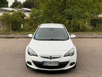 Gebraucht Opel Astra GTC Edition 140 PS (102 kW) 2011 Weiß Coupé