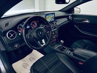 Gebraucht Mercedes CLA180 122 PS (89 kW) 2015 Mountaingrau Limousine