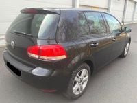 Gebraucht VW Golf VII Match 105 PS (77 kW) 2012 Schwarz Limousine