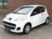 Gebraucht Peugeot 107 68 PS (50 kW) 2012 Weiß Kleinwagen