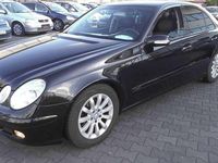 Gebraucht Mercedes E200 Classic 163 PS (119 kW) 2004 Schwarz Limousine