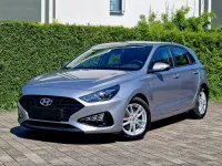 Gebraucht Hyundai i30 Select 120 PS (88 kW) 2022 Silber Limousine