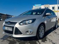 Gebraucht Ford Focus Titanium 116 PS (85 kW) 2011 Grau Kombi