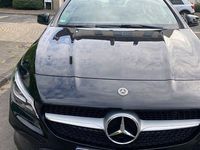 Gebraucht Mercedes CLA180 122 PS (89 kW) 2017 Schwarz Limousine
