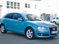 Occasion Audi A3 Attraction 105 ch (77 kW) 2010 Bleue Citadine