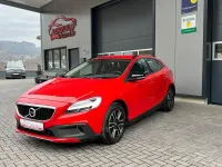 Gebraucht Volvo V40 CC Momentum 190 PS (139 kW) 2016 Rot Kombi