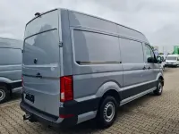 Gebraucht VW Crafter 140 PS (102 kW) 2024 Oyster silver (metallic) Van