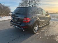 Gebraucht Mercedes ML320 AMG 224 PS (164 kW) 2007 Schwarz SUV