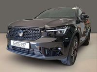 Neu Volvo XC40 Plus 163 PS (119 kW) 2025 Onyx black / metallic SUV