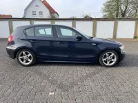 Gebraucht BMW 118 122 PS (89 kW) 2009 Schwarz Kleinwagen
