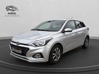Gebraucht Hyundai i20 Trend 101 PS (74 kW) 2019 Silber Kleinwagen