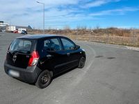Gebraucht Hyundai i10 67 PS (49 kW) 2010 Schwarz Kleinwagen